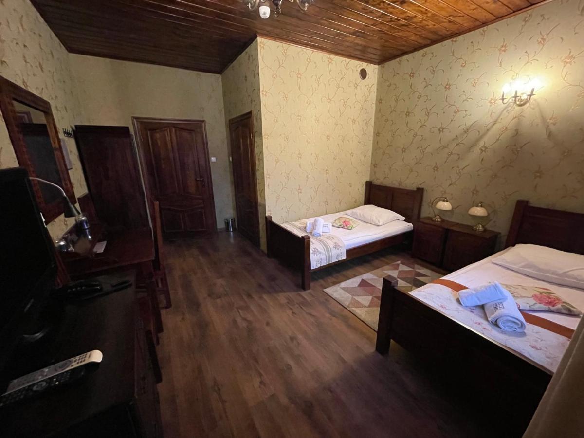 Hotel Tyrol I Restauracja Zycie Gruzji Osielsko 외부 사진