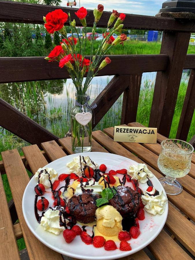 Hotel Tyrol I Restauracja Zycie Gruzji Osielsko 외부 사진